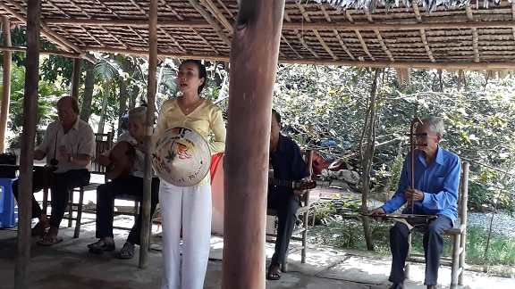 Mekong Delta Live Music Local Musicians2